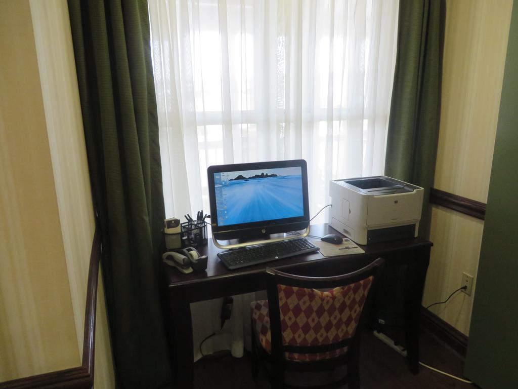Country Inn & Suites By Radisson, Meridian, Ms Экстерьер фото